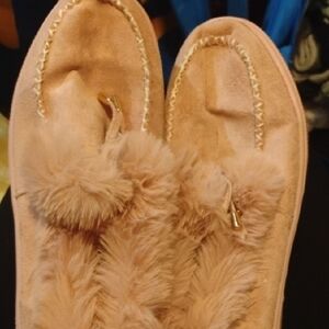 Women's Tan Fur Moccasin Slippers